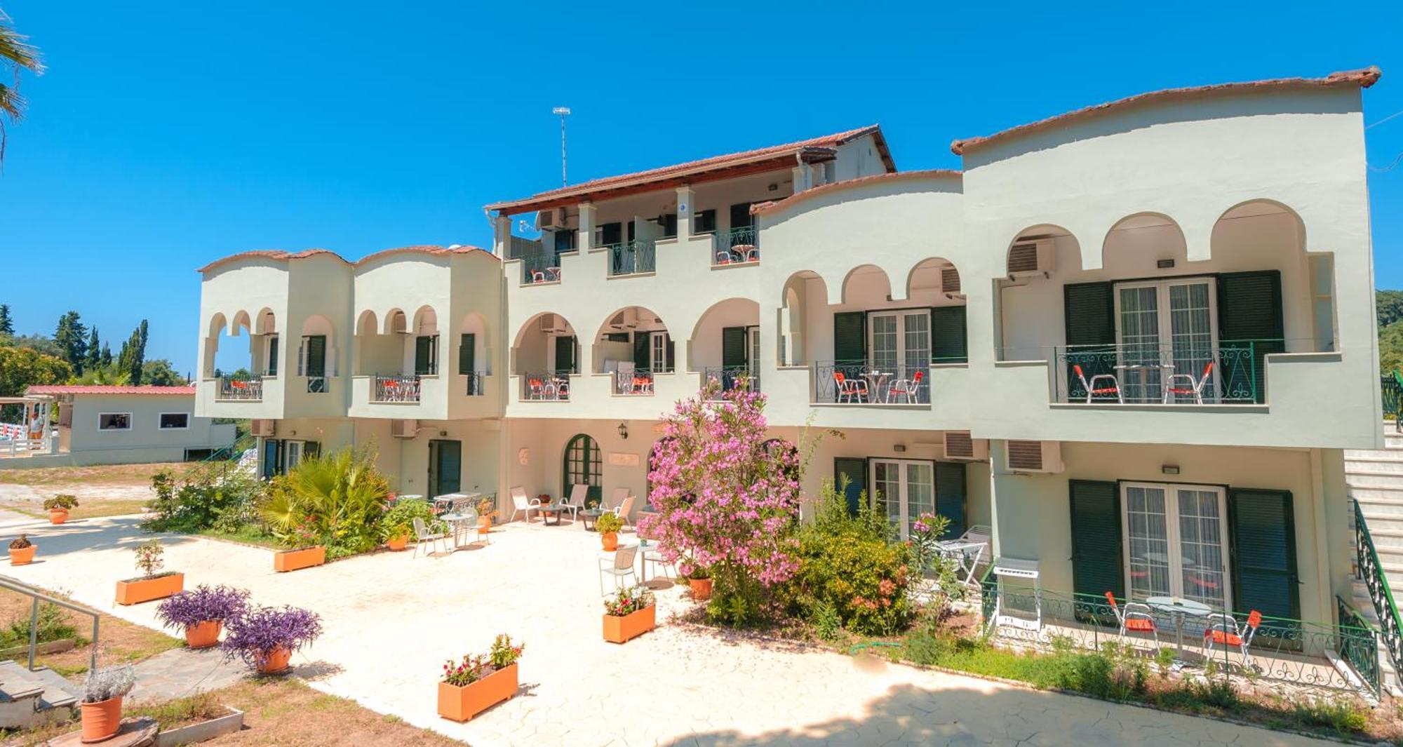 Vassilis Paradise Garden Aparthotel Agios Georgios Pagon Exterior foto